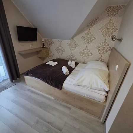 Проживание в семье Paradise *