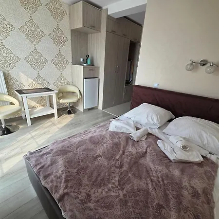 Проживание в семье Paradise *